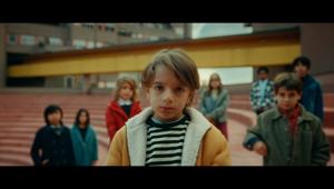 Armando Testa racconta 35 anni di attività di Telefono Azzurro nella campagna “Ten Calls”. Tv, radio e stampa nel media mix