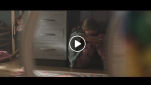 Solo il vero ascolto può aiutare un bambino vittima di violenza. On air la nuova campagna di Telefono Azzurro firmata DLV BBDO e prodotta da Mercurio.