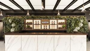 Terrazza Martini compie 60 anni, si rinnova e diventa una 'brand home'. Alberizzi: "Per vivere un'esperienza full immersion con Martini".  Torna la campagna  “Play With Time”.  Budget 2018 in linea, concentrato su eventi, activation e digital