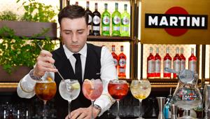 Mixology Class in Terrazza Martini: alla scoperta del rito dell’aperitivo sul ‘tetto di Milano’