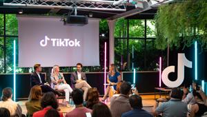 TikTok raggiunge 23,9 milioni di utenti in Italia e guida tendenze e consumi online e offline