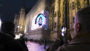 TIM: in Piazza Duomo a Milano lo spot in 3D contro i pregiudizi di genere nell'ambito della campagna #LaParitàNonPuòAspettare