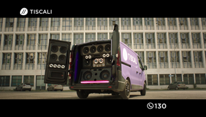 Tiscali sceglie Mashfrog Creative Solutions, Engagement Planning e Alkemy e celebra l'amore per internet al ritmo di “What is Love” nel nuovo spot
