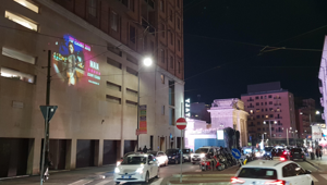 Con DonTouch e Mai Tai Escort Advisor ha presentato le top sex worker del 2019 con un video mapping su un palazzo in Porta Garibaldi a Milano