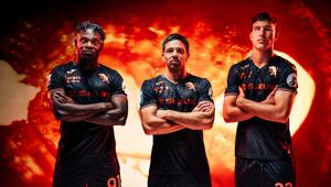 Simpol. the reactive agency firma il video della terza maglia del Torino FC 25/26: un ponte visivo tra Torino e Buenos Aires