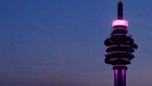 Mediaset ha a cuore il futuro: da domenica 20 ottobre la Torre Mediaset si tinge di rosa