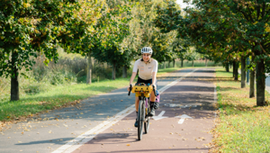 Fondazione CESVI lancia il “Tour del Sorriso”: 1.500 km in bicicletta da Siracusa a Milano con Ilaria Fiorillo per sostenere i minori vulnerabili