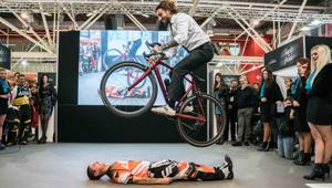 Vittorio Brunotti e Giorgia Palmas al Motor Show di Bologna con Toyota