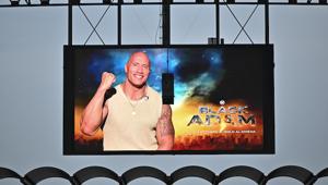 La passione rossonera fa il giro del mondo: da San Siro a New York, i tifosi di tutto il mondo si sono goduti il grande match tra Milan e Juventus