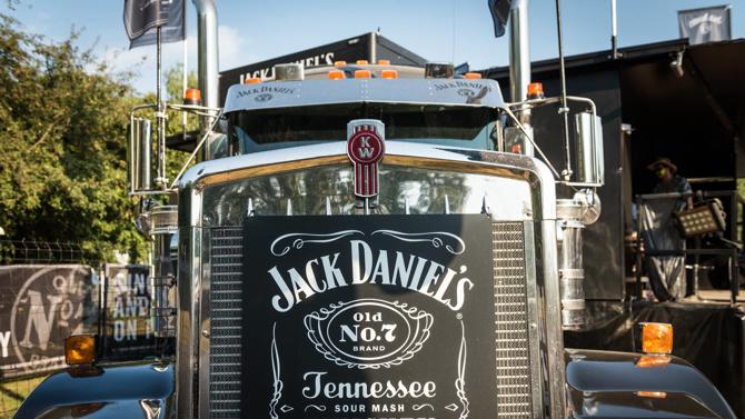 Truck Jack Daniel's 1