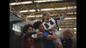 Con la UEFA Women's EURO 2025, AXA Italia presenta “Tu continua a calciare”, campagna adv globale di Publicis Conseil, inno alla resilienza e all’empowerment femminile, nello sport e nella vita.  Al via un progetto branded content con Rai Pubblicità