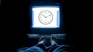Il caldo record trasforma la TV di notte nel Prime Time: quasi 3 milioni di persone davanti allo schermo in agosto