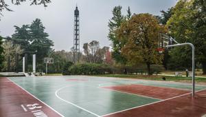 Under Armour si fa promotore dell’accesso allo sport e ristruttura lo storico playground da basket del Parco Sempione di Milano