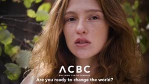 ACBC promuove la nuova collezione SS21 con una campagna sostenibile. Creatività di Twin Studio