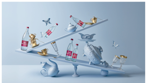 Acqua Valverde anima il Quadrilatero della moda milanese con un’installazione luminosa