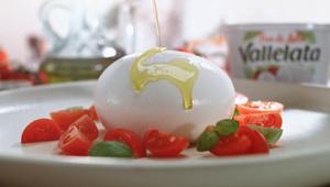 Vallelata lancia un nuovo format di comunicazione con la campagna 'La perfezione va assaporata'. Firma Ogilvy