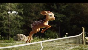 Valmora evolve il proprio racconto di marca e si afferma come “L’Acqua del Tennis Italiano” con una nuova versione dello spot istituzionale firmata Armando Testa