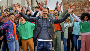 Very Mobile: Ibrahimović ancora protagonista insieme ai clienti nella nuova campagna pubblicitaria Very Cool 2 di FCB Partners