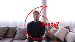 Vodafone lancia il nuovo spot per Shake It Easy a cura di Wpp Team Red. Protagonista del video Fedez