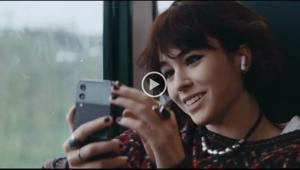 Vodafone: la nuova campagna di Natale mostra il valore della connessione per tenere unite le persone. Firma  Utopia