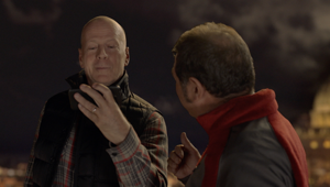 Vodafone porta in tv e sul web l'offerta di Natale con Bruce Willis e Team Red