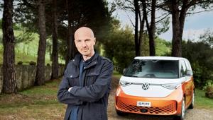 Amazon Ads porta a bordo del nuovo Volkswagen ID. Buzz Cargo nel viaggio attraverso l'Italia con Marco Montemagno e la firma di Brand Innovation Lab