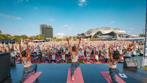 A Roma l'ultima tappa di Wanderlust 108,  il ‘Mindful Triathlon’ targato 2night che alla sua terza edizione italiana ha attirato oltre 3500 partecipanti. Jeep, adidas, Müller e Air Italy i partner