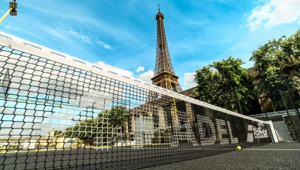 Weebora lancia 4PADEL, l'esperienza che permette di giocare a Padel a pochi passi dalla maestosa Torre Eiffel
