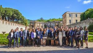 Young Ambassadors Society apre le candidature per la selezione della delegazione italiana dei vertici G7 e G20 dedicati ai giovani