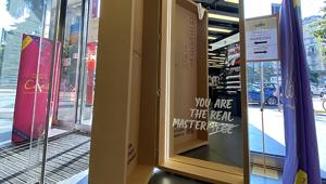 Rezet 360° presenta a Milano l’installazione You Are The Real Masterpiece. L'opera di Franz Serrano che riporta l'uomo al centro