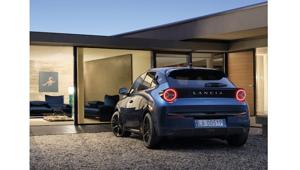 On air dal 14 febbraio la campagna di comunicazione di Nuova Lancia Ypsilon Edizione Limitata Cassina, un viaggio all'insegna dell’italianità, tra eleganza e design. E’ il primo progetto firmato da 777, agenzia creata da Armando Testa ed Herezie