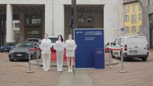  Zenith Global in Piazza Affari a Milano con una installazione contro la violenza economica sulle donne