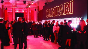 Campari alla 77ª Mostra Internazionale d’Arte Cinematografica di Venezia con una serie di eventi speciali che celebrano passione e creatività